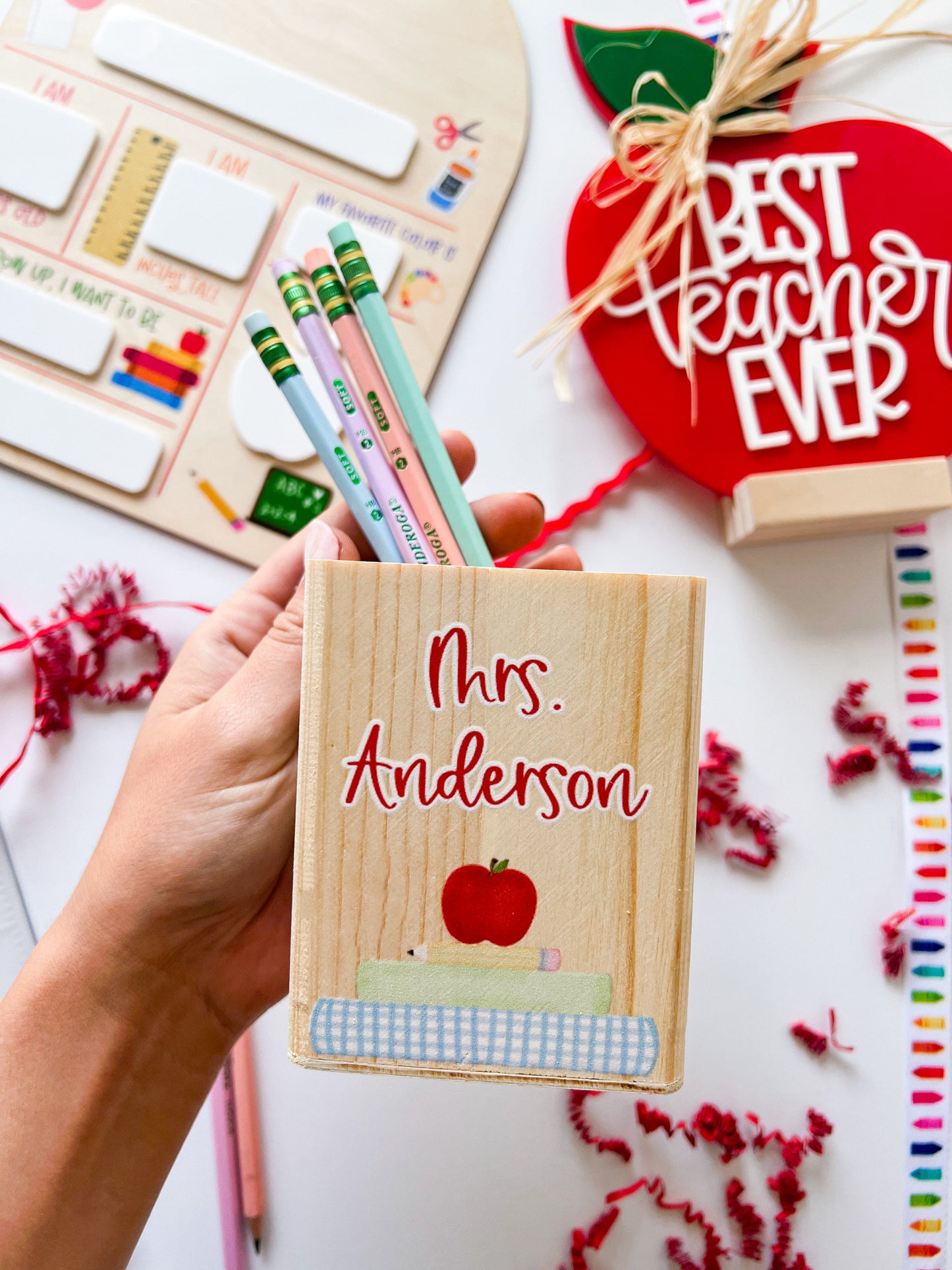 Classic Books & Apple Pencil Holder